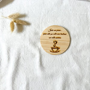 Sous tasse en bois personnalisée avec citation